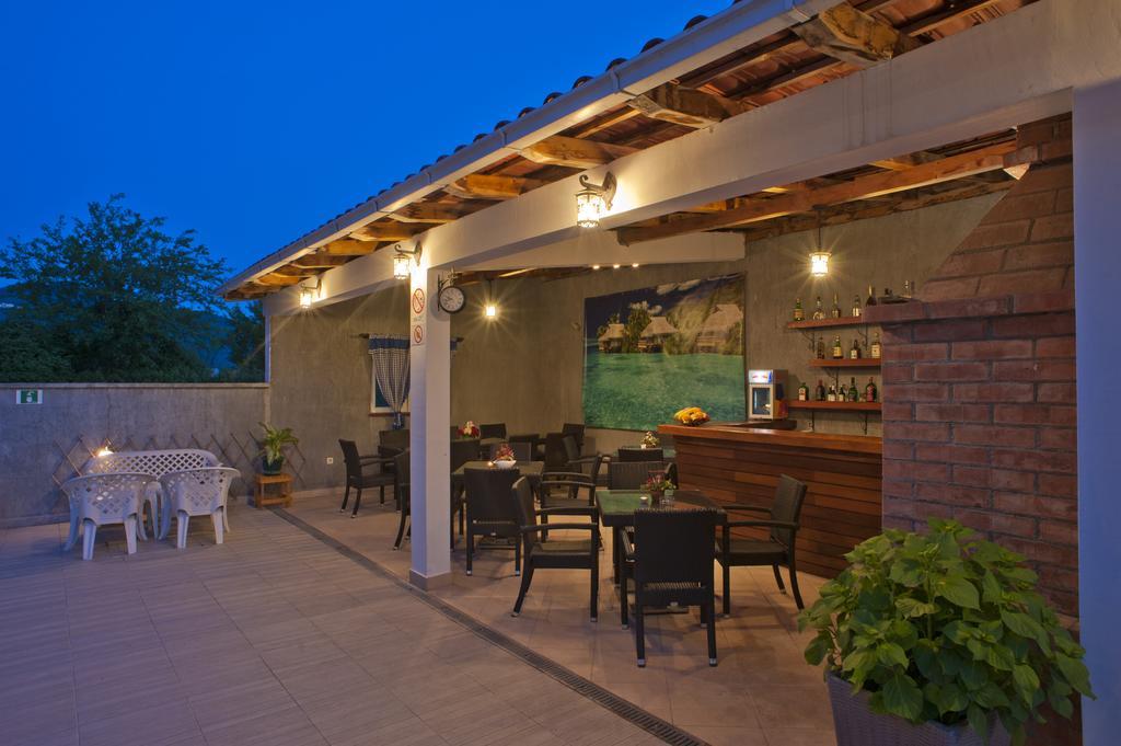 Apartments Gold Budva Exterior photo